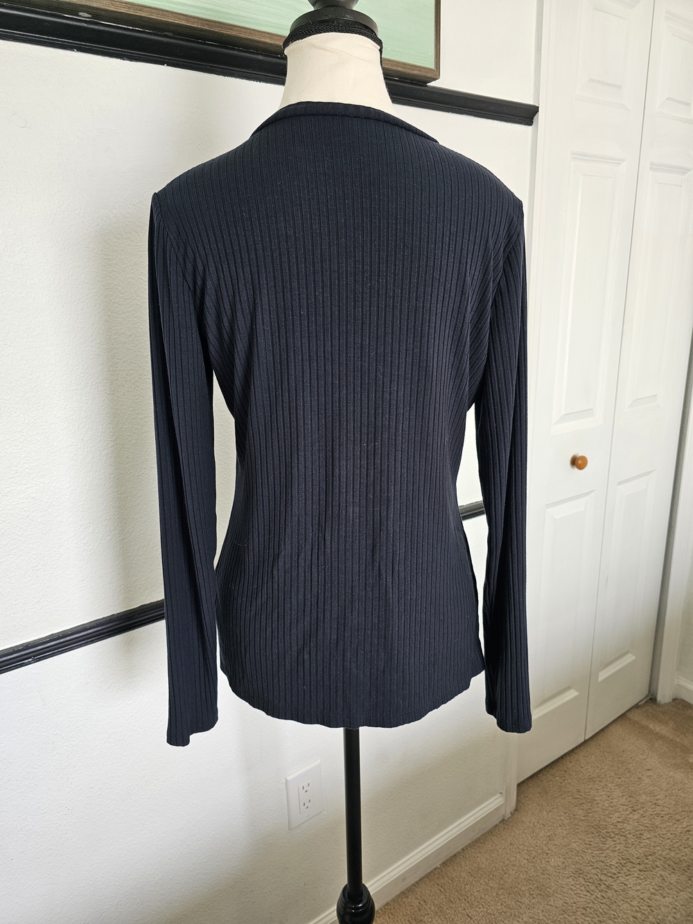 Abercrombie & Fitch Ribbed Button Up(M) - Picture 3 of 5